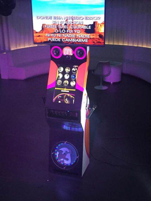 alquilar maquina de karaoke